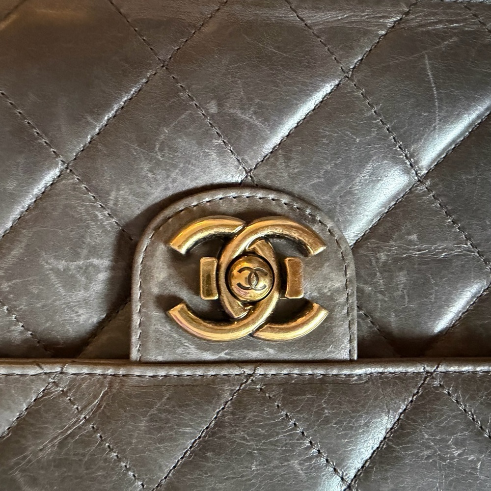 SOLD!!! Chanel Gray Quilted Leather Shoulder Bag - Picture 8 of 14